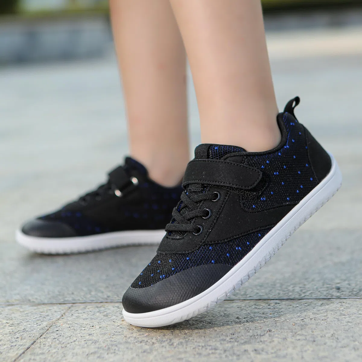 AONEGOLD Barfußschuhe Kinder Breite Zehenbox Jungen Mädchen Atmungsaktiv rutschfest Comfortable Hausschuhe Traillaufschuhe Outdoor Walking Schuhe