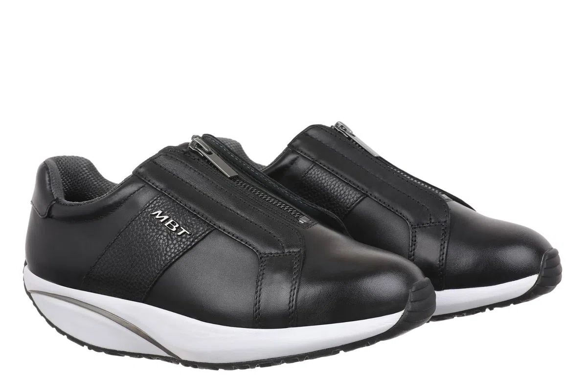 MBT AISAI Ledersneaker für Damen. Nappadesign mit Details aus Strukturiertem Leder. Frontaler Reißverschluss für leichten Einstieg.