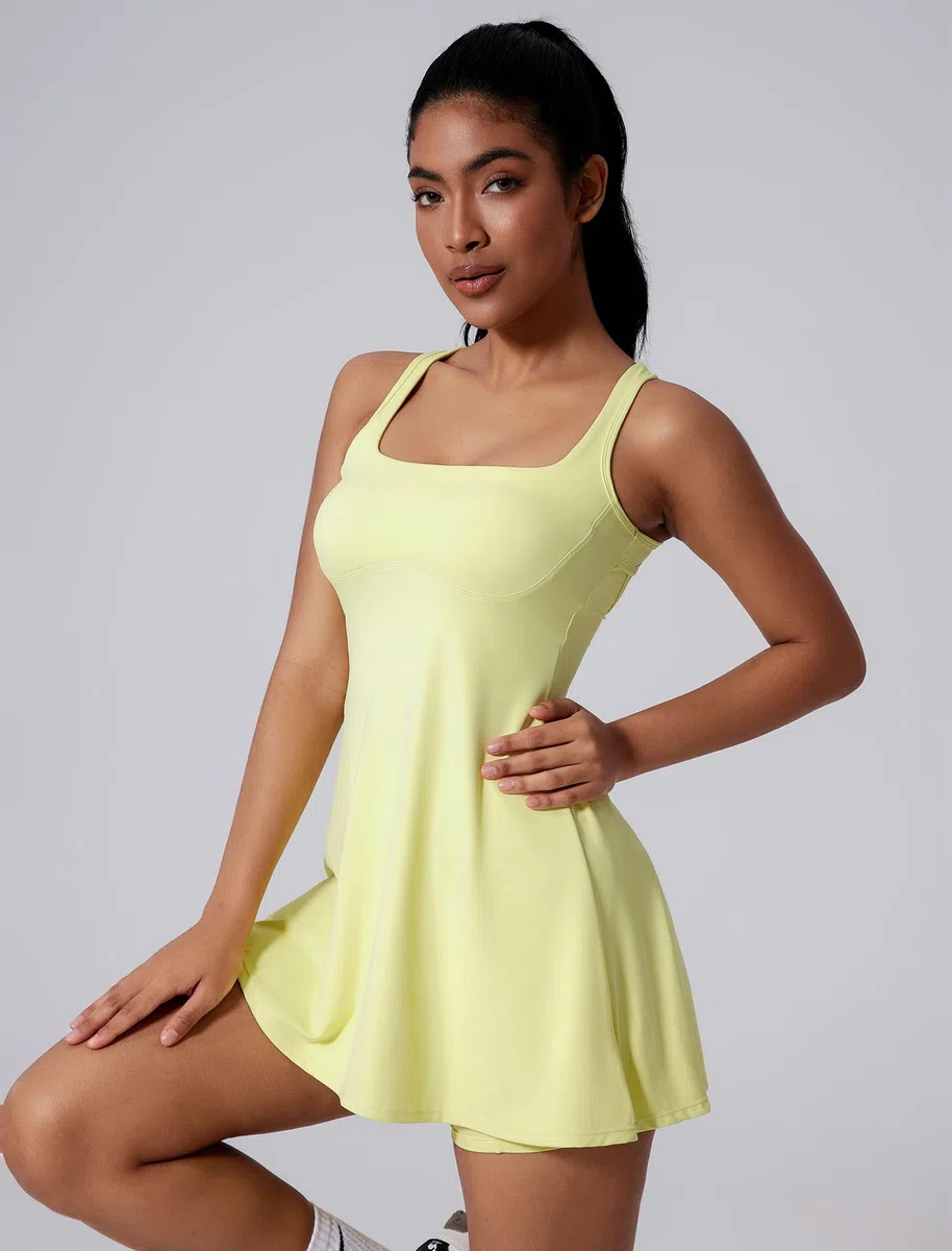 IDOPIP Tenniskleid Damen mit Hose und Tasche: Rückenfrei kurz Sommerkleid mit integriertem BH und Shorts - Schnelltrocknend Sportkleid für Tennis, Golf und Yoga