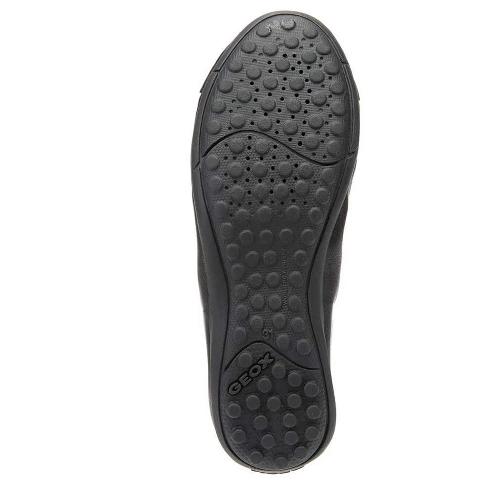 Geox Mädchen J PIUMA BAL.F Geschlossene Ballerinas