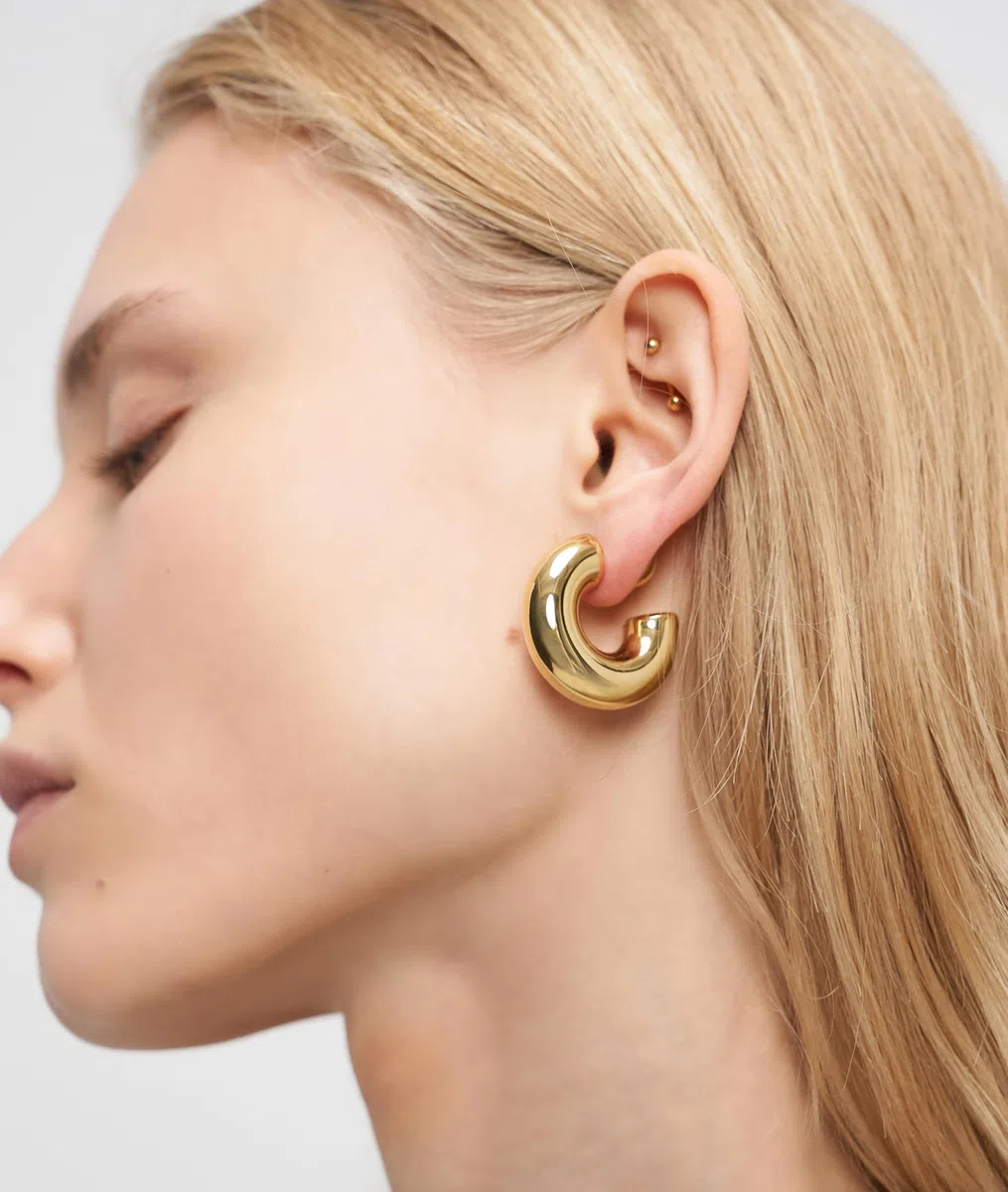 LIEBESKIND BERLIN Damen Steel Ball Collection – Ohrringe, Kette & Armband aus Edelstahl in Silber, Gold, Roségold & Schwarz - die fließenden Kugel-Designs geben jedem Outfit einen coolen