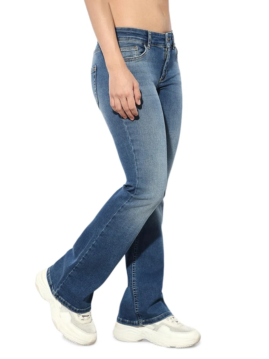 ONLY Female Flared fit Jeans ONLBLUSH Niedrige Taille Flared Jeans | Flared fit jeans