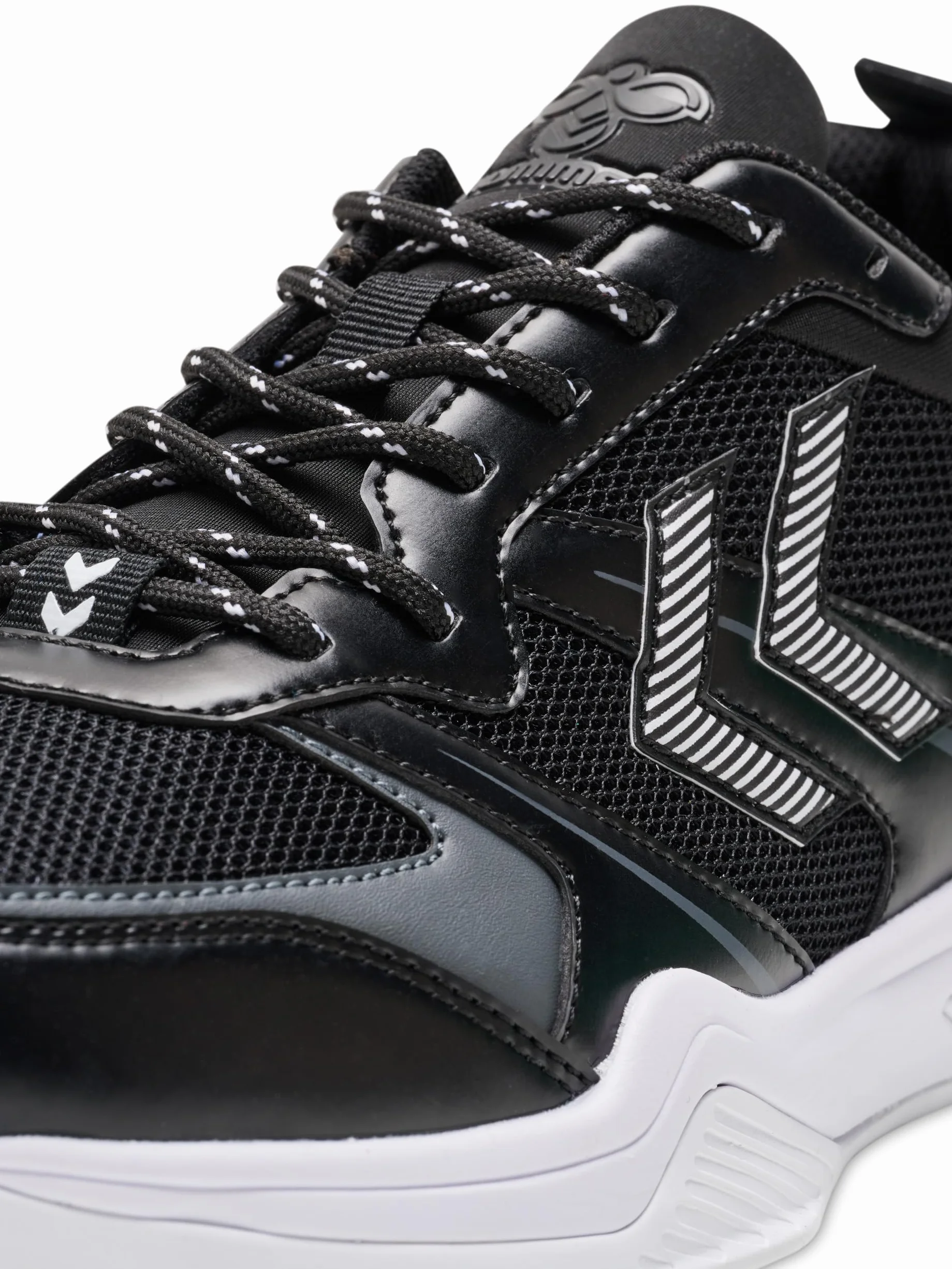 hummel Multisportsschuh Teiwaz 2.0 Erwachsene
