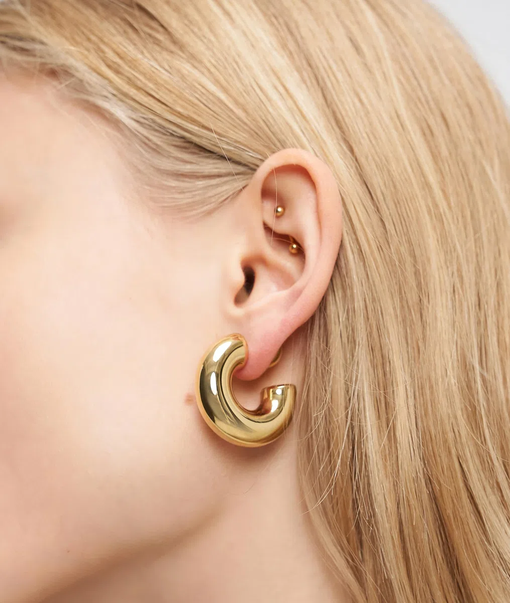 LIEBESKIND BERLIN Damen Steel Ball Collection – Ohrringe, Kette & Armband aus Edelstahl in Silber, Gold, Roségold & Schwarz - die fließenden Kugel-Designs geben jedem Outfit einen coolen