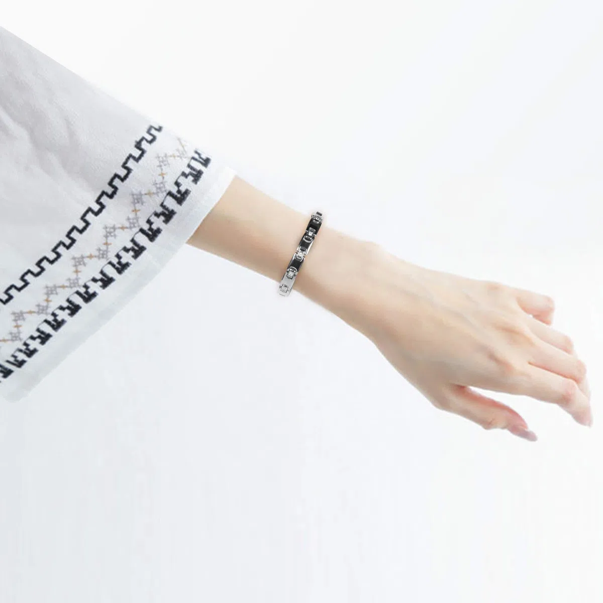 JEROOT Titan-Magnetarmband für Damen, verstellbare Größe, 3500 Gauß-Magnete, Zirkonia, Geschenkbox inklusive Silber (3500 Gauss)