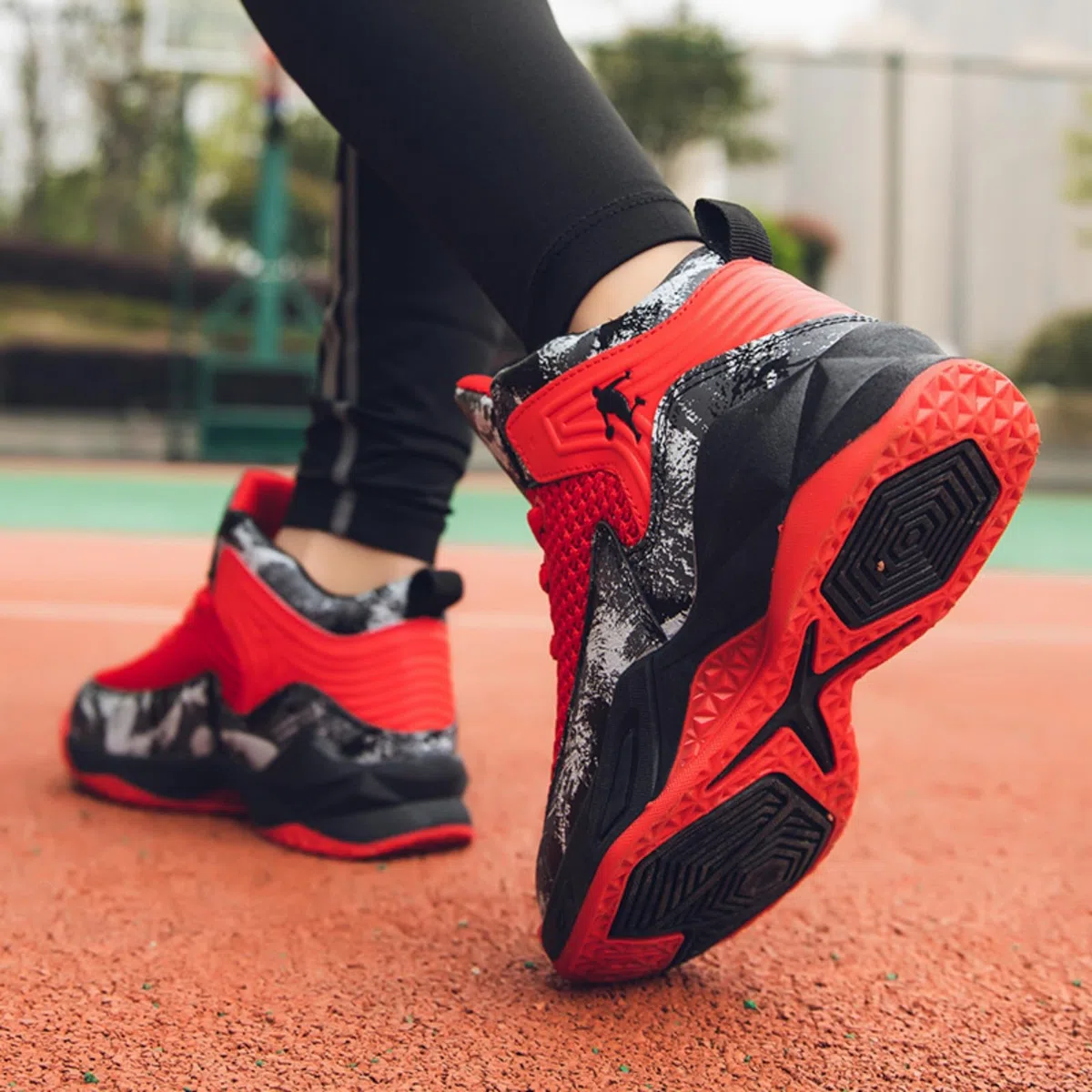 Basketballschuhe für Kinder und Jugendliche, rutschfeste atmungsaktive Sportschuhe für Training und Freizeit