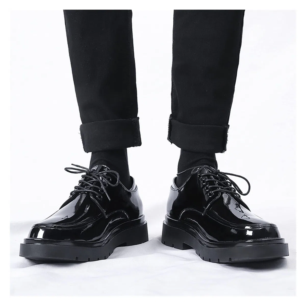 LAZIRO Business Formelle Lederschuhe Herren Glänzende Lederschuhe Im Britischen Stil Mit Dicken Sohlen Beiläufige Trendige Schuhe (Color : Noir, Size : 43 EU)