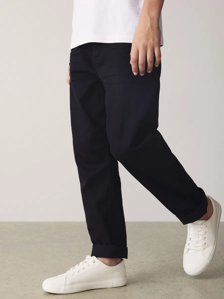 NEXT Jungen Loose Fit Jeans mit fünf Taschen 98-182