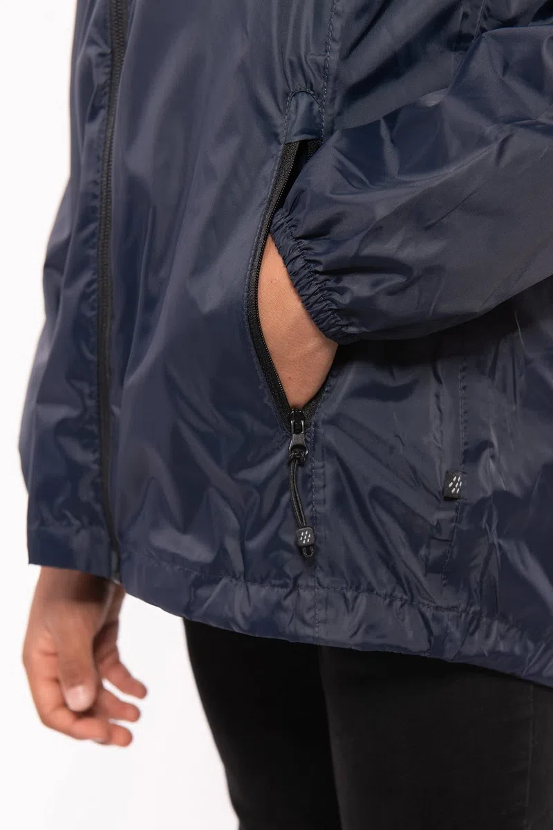 Mac in a Sac Origin Kinder-Regenjacke – wasserdicht und kompakt verpackbar – leichte, winddichte und atmungsaktive Regenjacke für Jungen und Mädchen