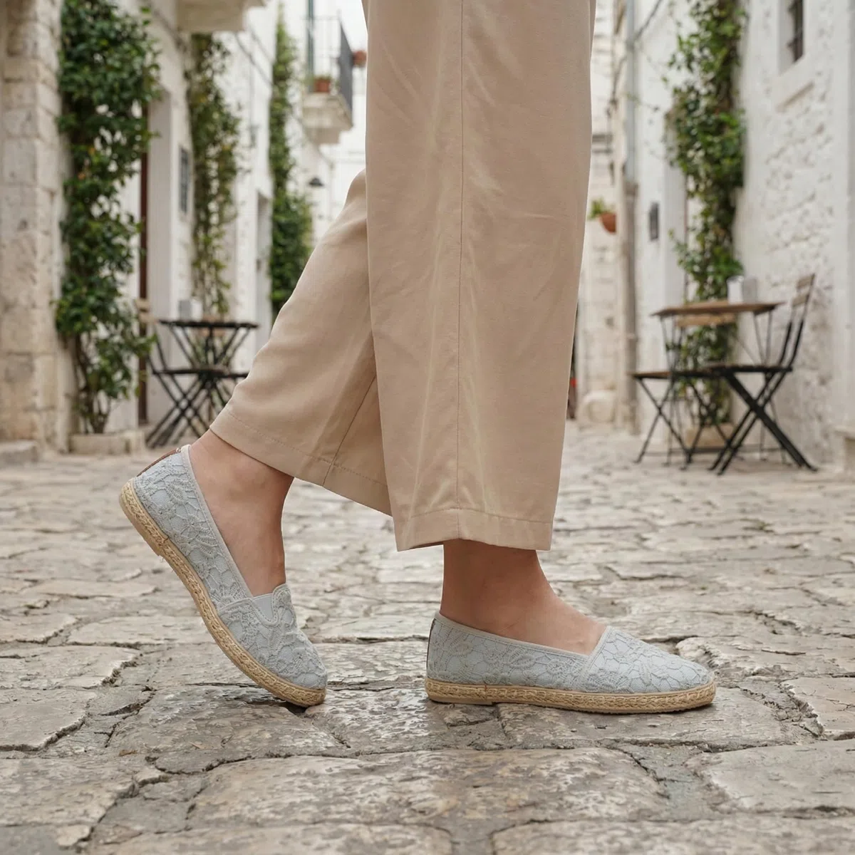 GLAMORA LAMORA Espadrilles aus Spitze für Damen, Sparta-Sohle, moderner und tragbarer Stil, Weiß, Schwarz und Beige, Schwarz